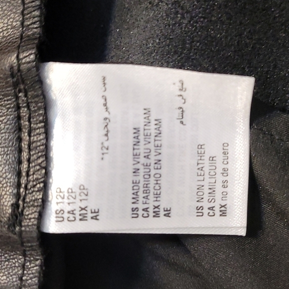 𝅺Alfani Women's Faux Leather Finish Slim Fit Petite Pants - Picture 14 of 16